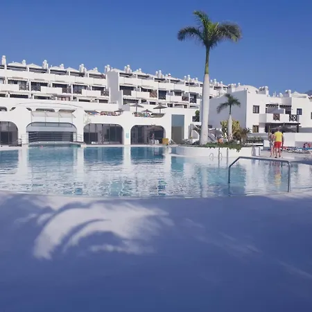 Paradise Adeje 公寓